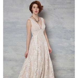 ✨NWT✨ Liza Luxe ivory and cream long boho wedding dress